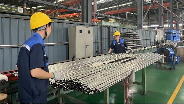 新能源電池行業(yè)不銹鋼管選擇！