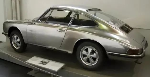 為什么汽車(chē)車(chē)身不是不銹鋼材質(zhì)？