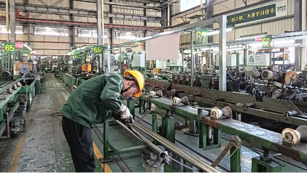 不銹鋼焊管勝無縫，換熱器選材揭秘！