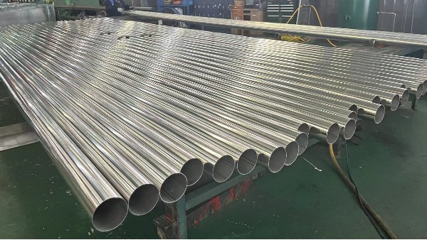 不銹鋼管大揭秘：工業(yè)與裝飾的奧秘！